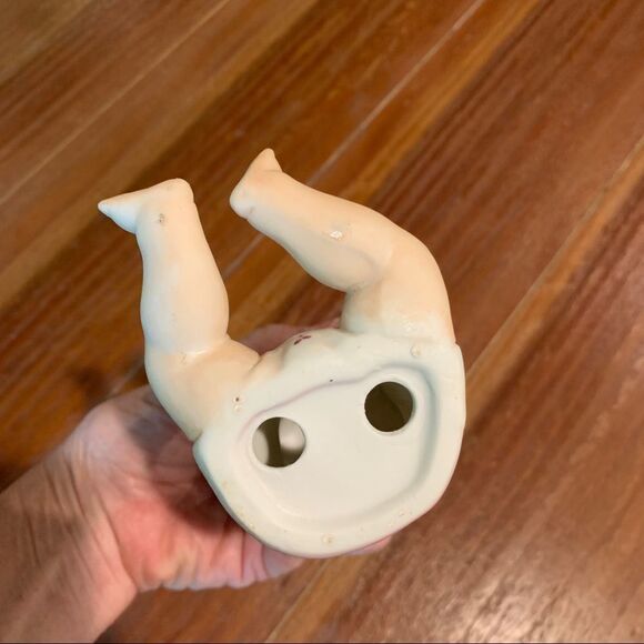 Piano Baby with Rattle Figurine Girl Boy Porcelain Ceramic - Picture 3 of 3